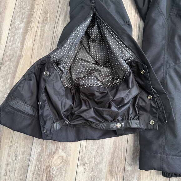 Women FXR Snowmobile Jacket and Bibs Set - Picture 11 of 11